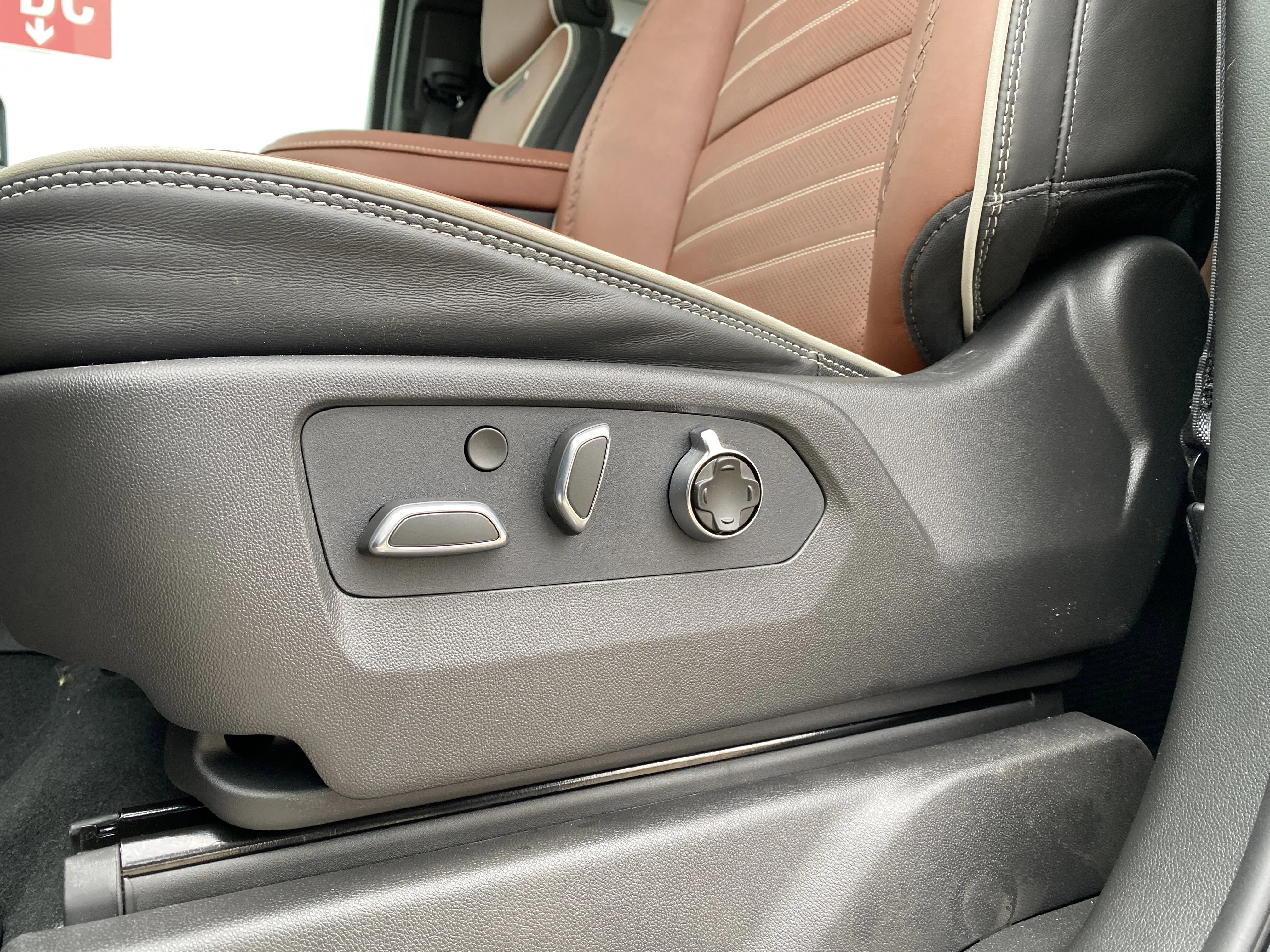 New 2026 DOWNPOUR METALLIC GMC Denali Ultimate image 28