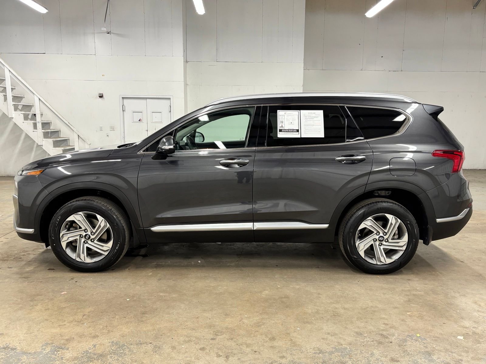 Certified Used 2023 Gray Hyundai SEL image 4