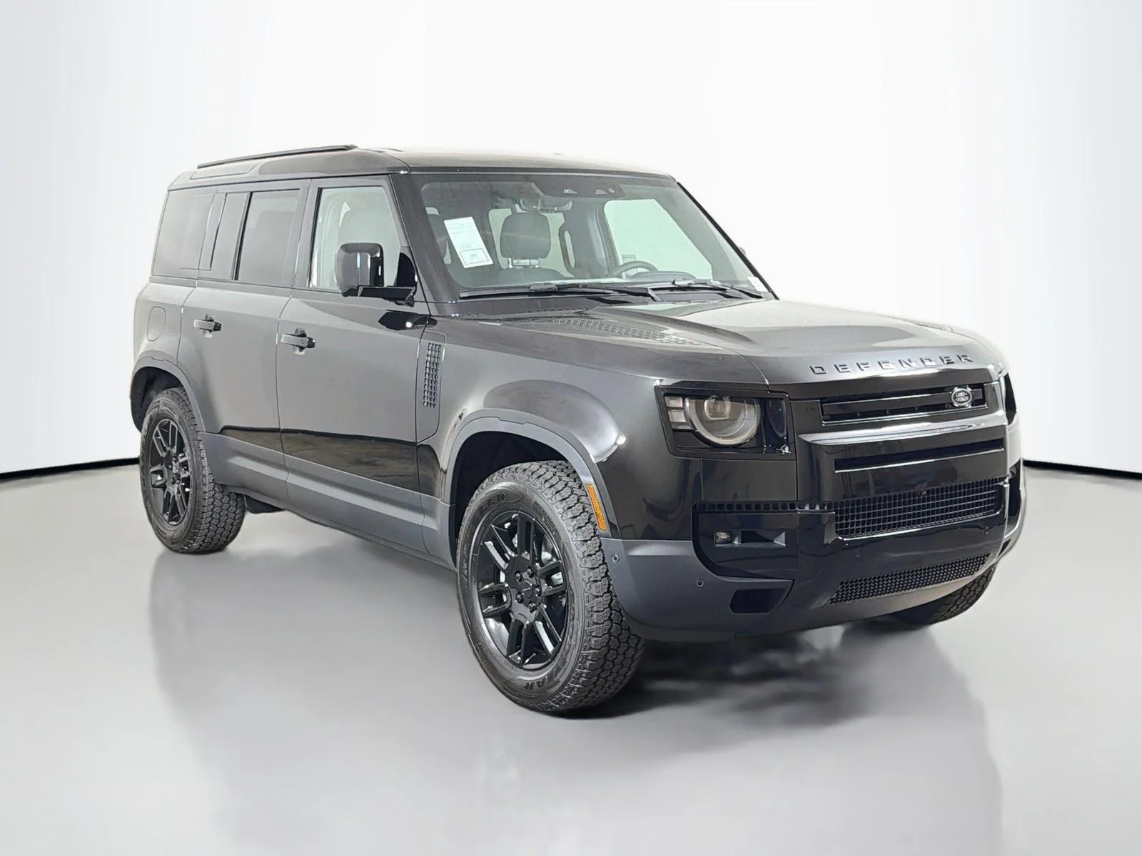 New 2026 Santorini Black Land Rover S image 7