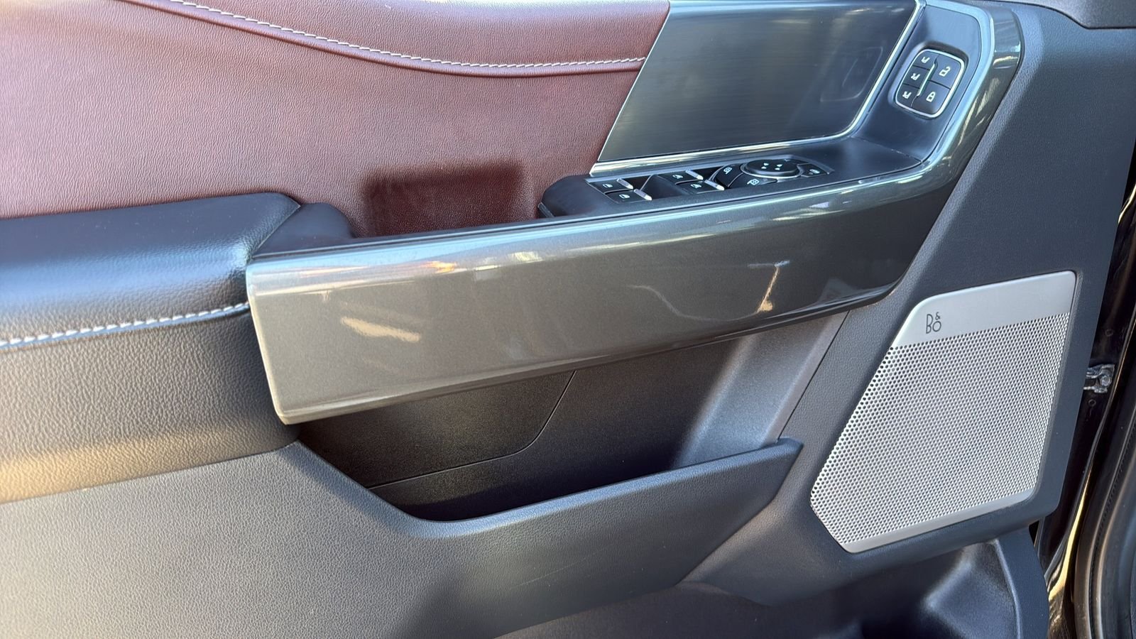 Used 2022 Black Ford Lariat image 39