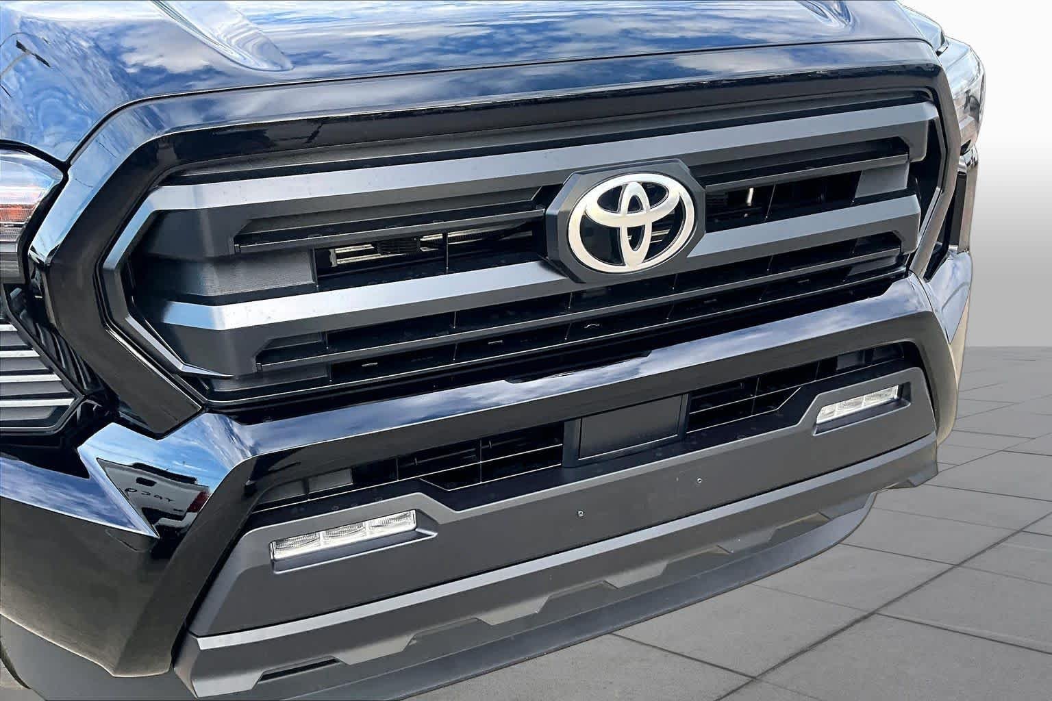 Used 2026 Black Toyota SR5 image 30