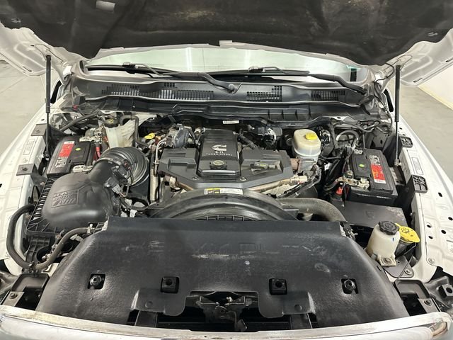 Used 2017 White Ram SLT image 20