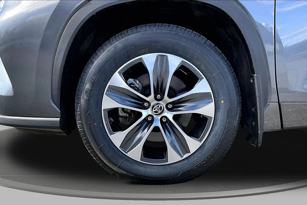 2021 Toyota Highlander XLE - Photo 34