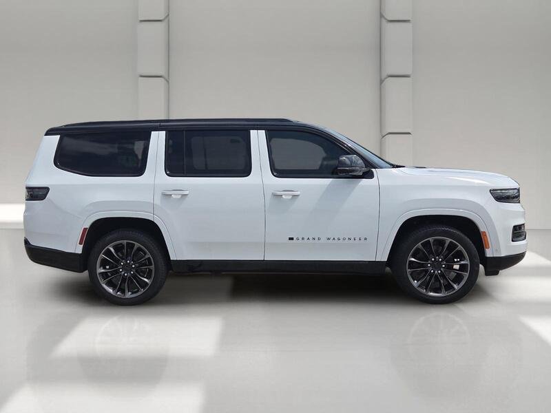 Used 2025 Bright White Clearcoat JEEP SERIES III OBSIDIAN 4X4 image 6