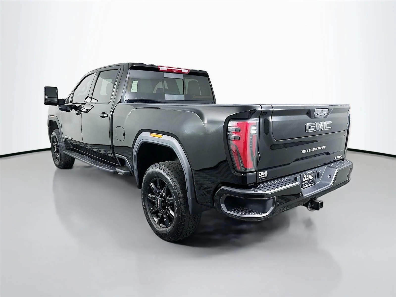 Used 2025 Onyx Black GMC AT4 image 10