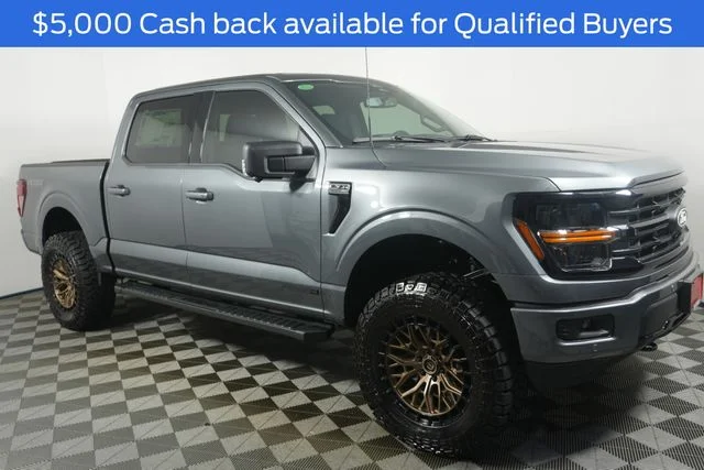 New 2026 Carbonized Gray Metallic Ford XLT image 2