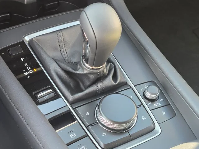 New 2026 Snowflake White Pearl Mazda 2.5 S Preferred image 23