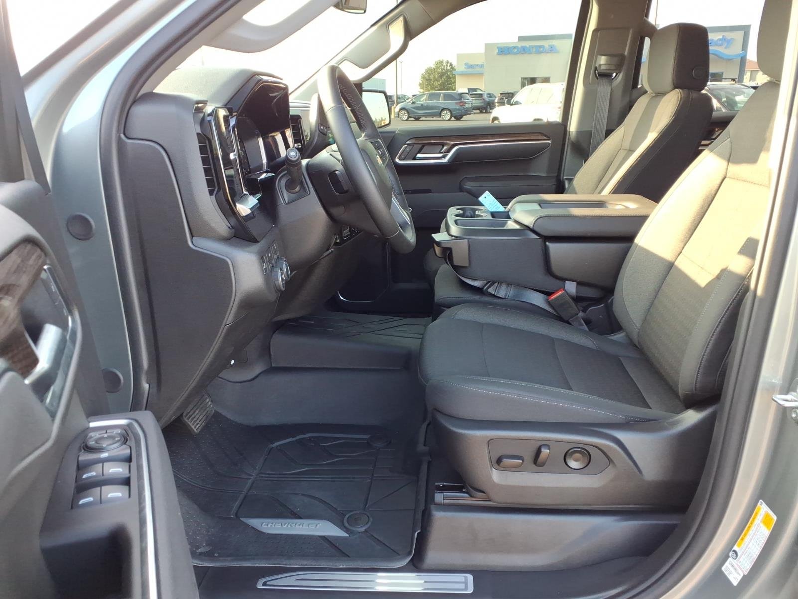 2026 Chevrolet Silverado 1500 LT - Photo 19