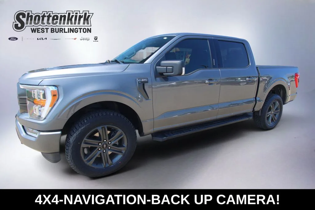 Used 2023  Ford XLT image 1