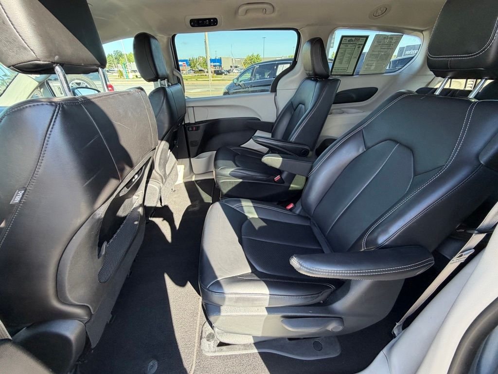 Used 2023 Silver Chrysler Touring L image 51