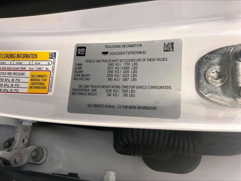 Used 2023 White GMC Denali Ultimate image 37