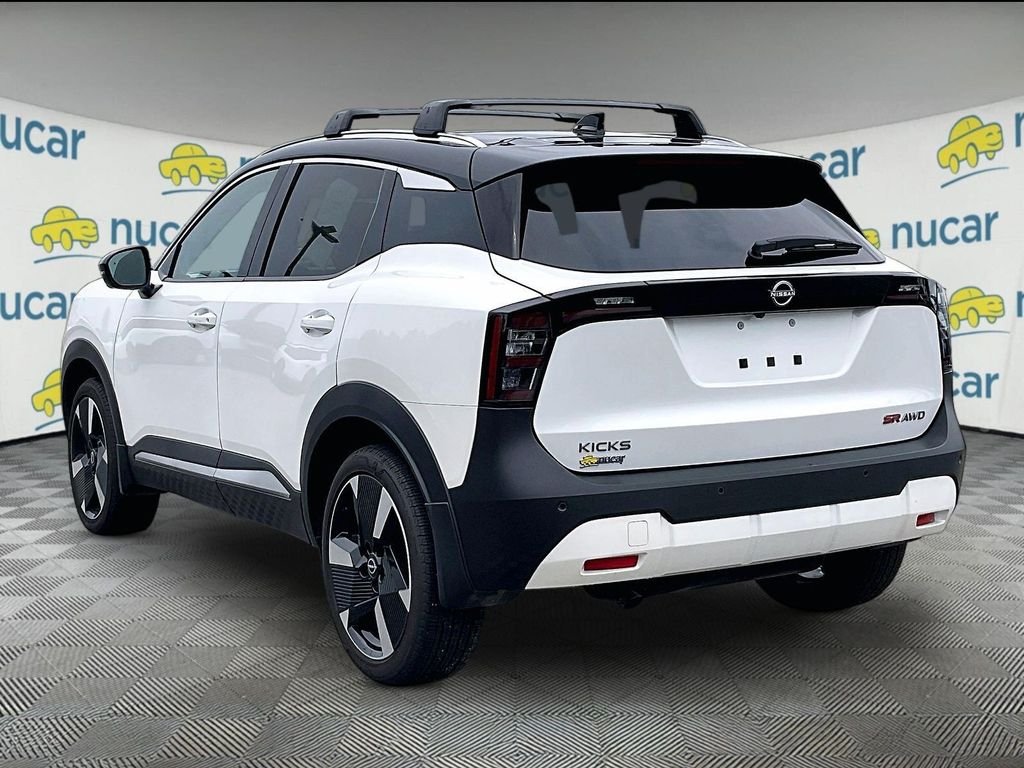 Used 2025 Aspen White Tricoat Nissan SR image 4