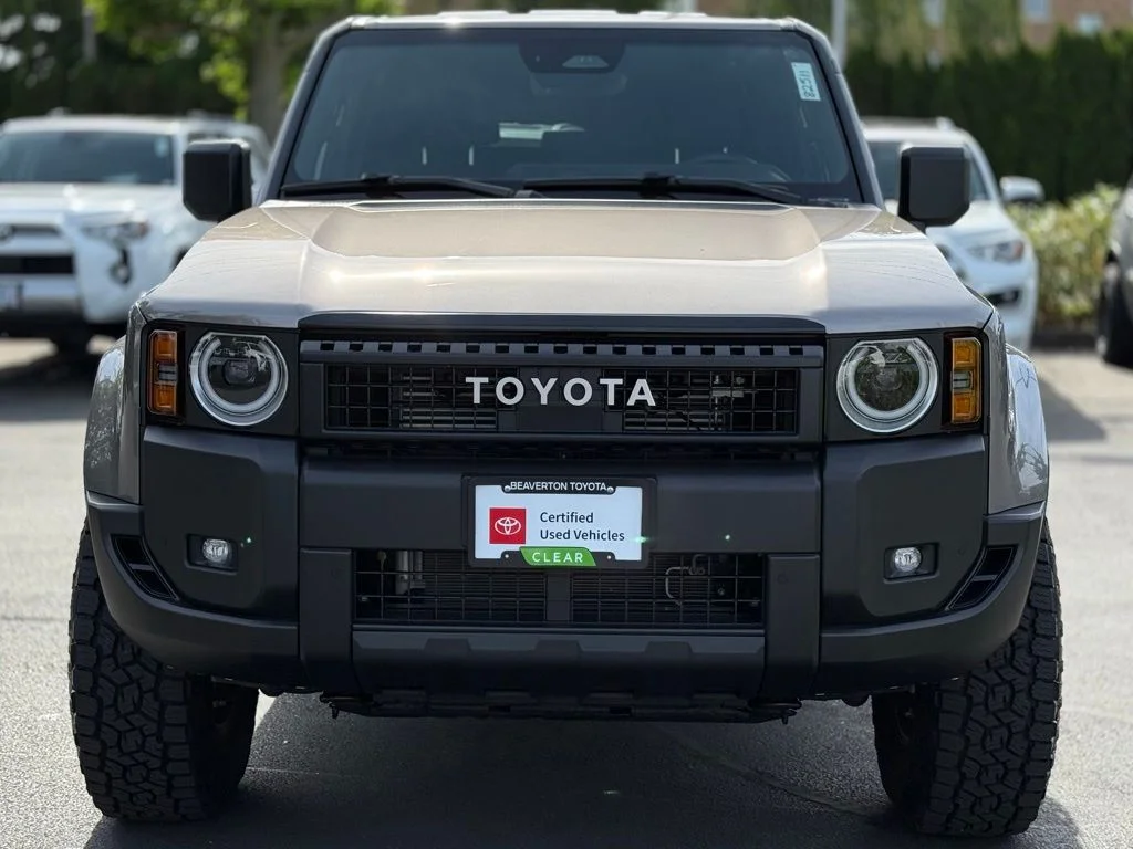 Certified Used 2025  Toyota 1958 image 8
