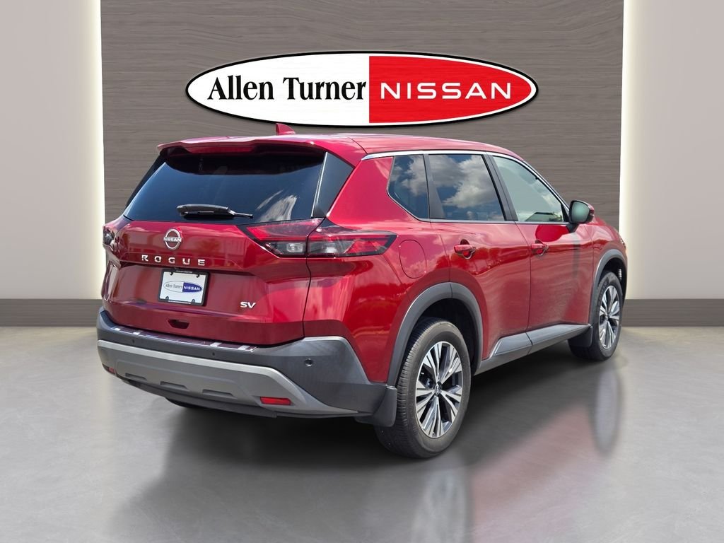 Used 2022 Red Nissan SV image 7