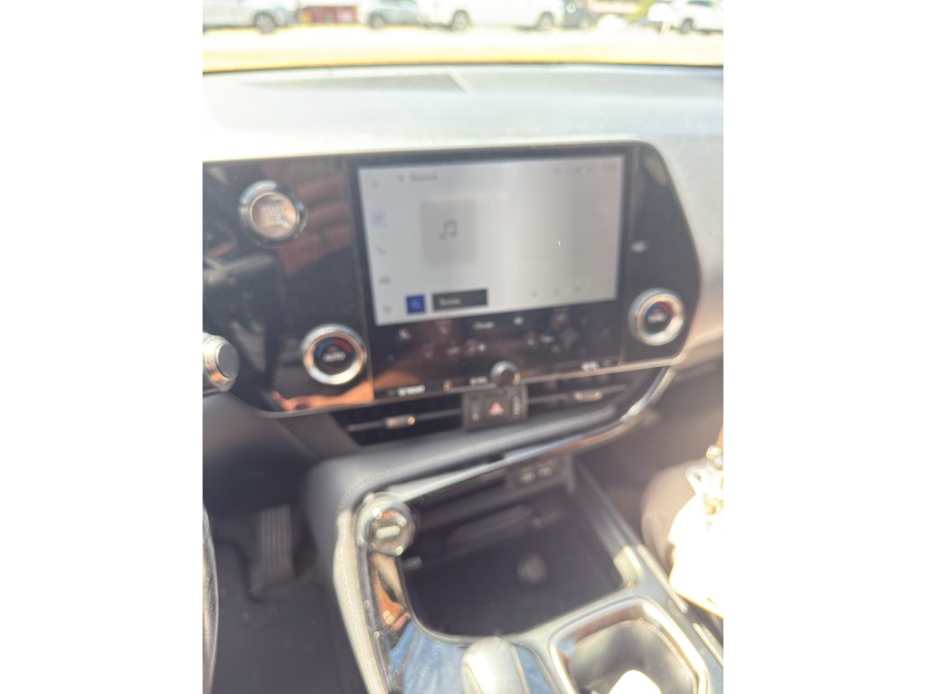 Used 2022 Grey Lexus NX 250 image 4