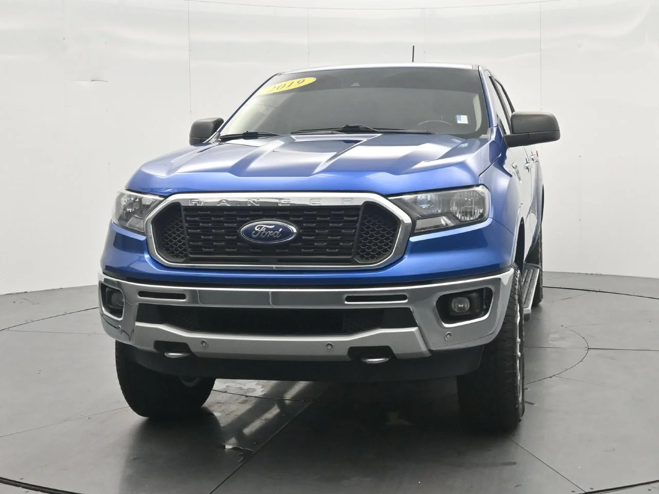 Used 2019 Lightning Blue Metallic Ford XLT image 2