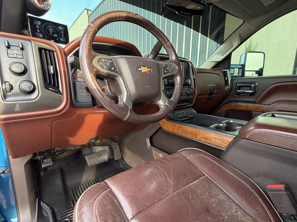 Used 2015 Blue Chevrolet High Country image 7