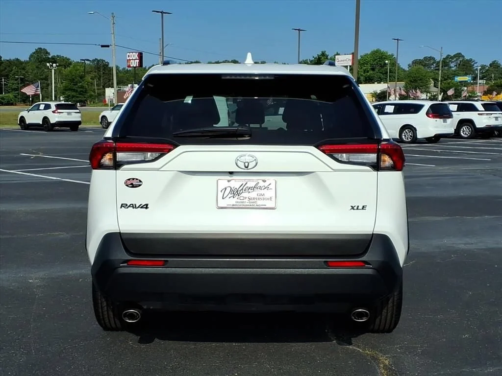 Used 2024 White Toyota XLE image 17