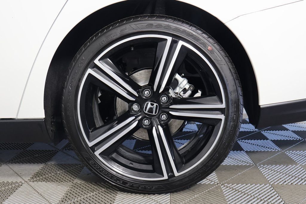 New 2026 Platinum White Pearl Honda Sport image 9