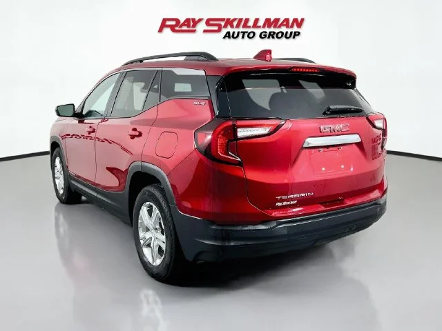 Used 2023 Red GMC SLE image 5