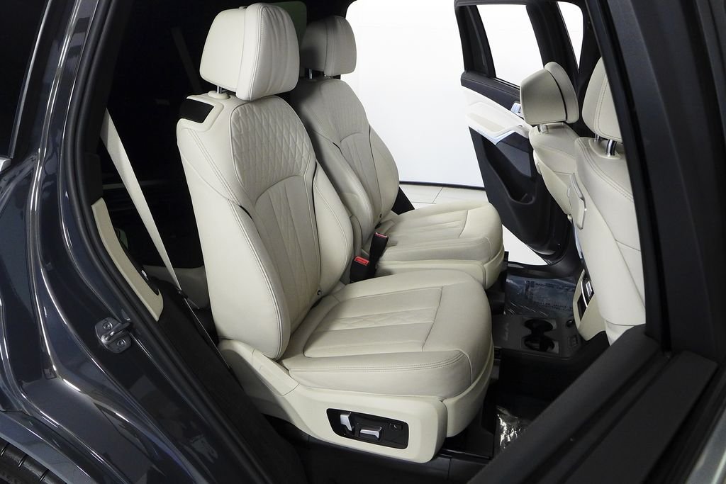 Used 2023 Dravit Gray Metallic BMW ALPINA XB7 image 20