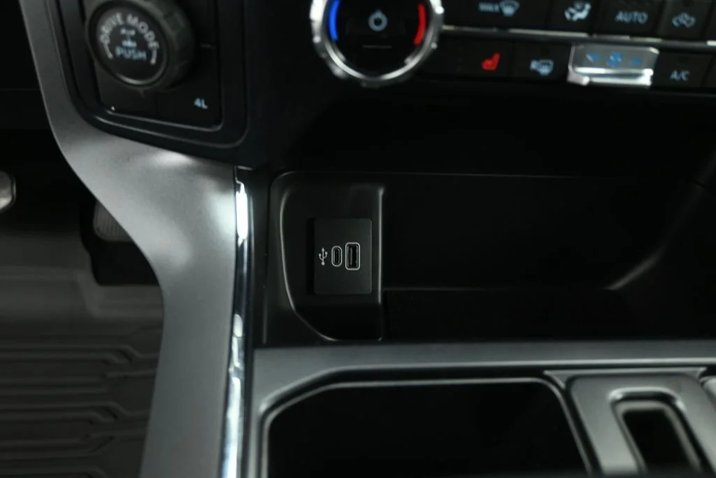 New 2026 Oxford White Ford XLT image 18