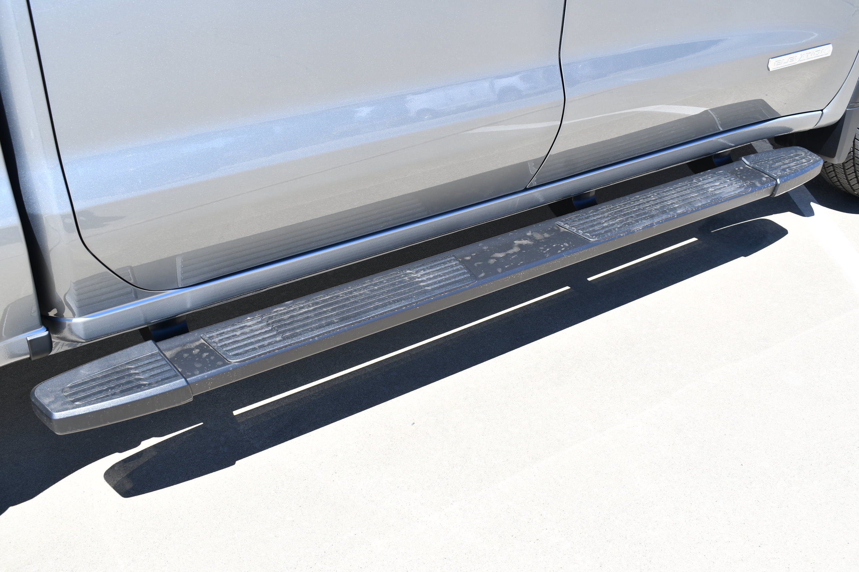 New 2026 Sterling Metallic GMC Elevation image 6