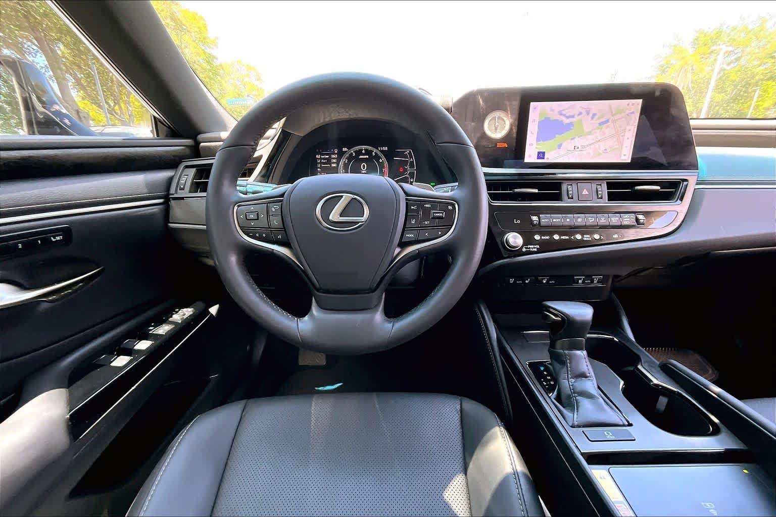 Used 2024 Eminent White Pearl Lexus  image 6