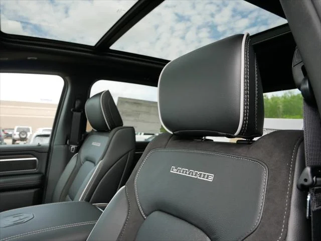 New 2026 Diamond Black Crystal Pearl-Coat Exterior Paint RAM LARAMIE image 14