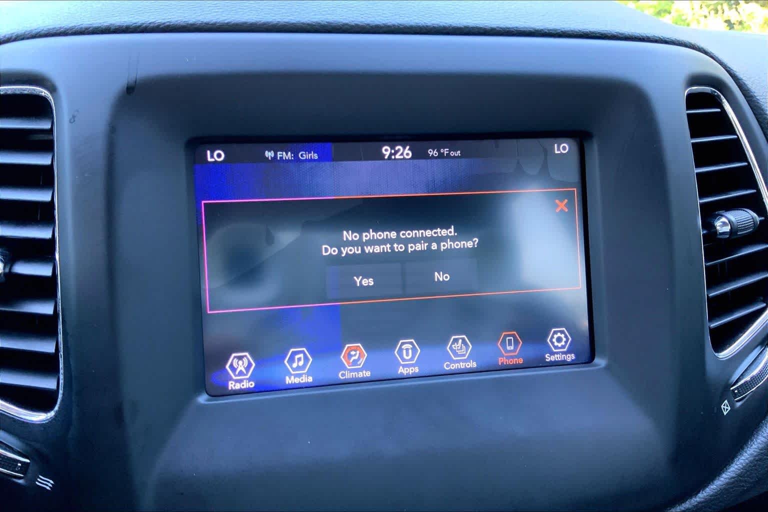 Used 2019 Redline Pearlcoat Jeep Sport image 35