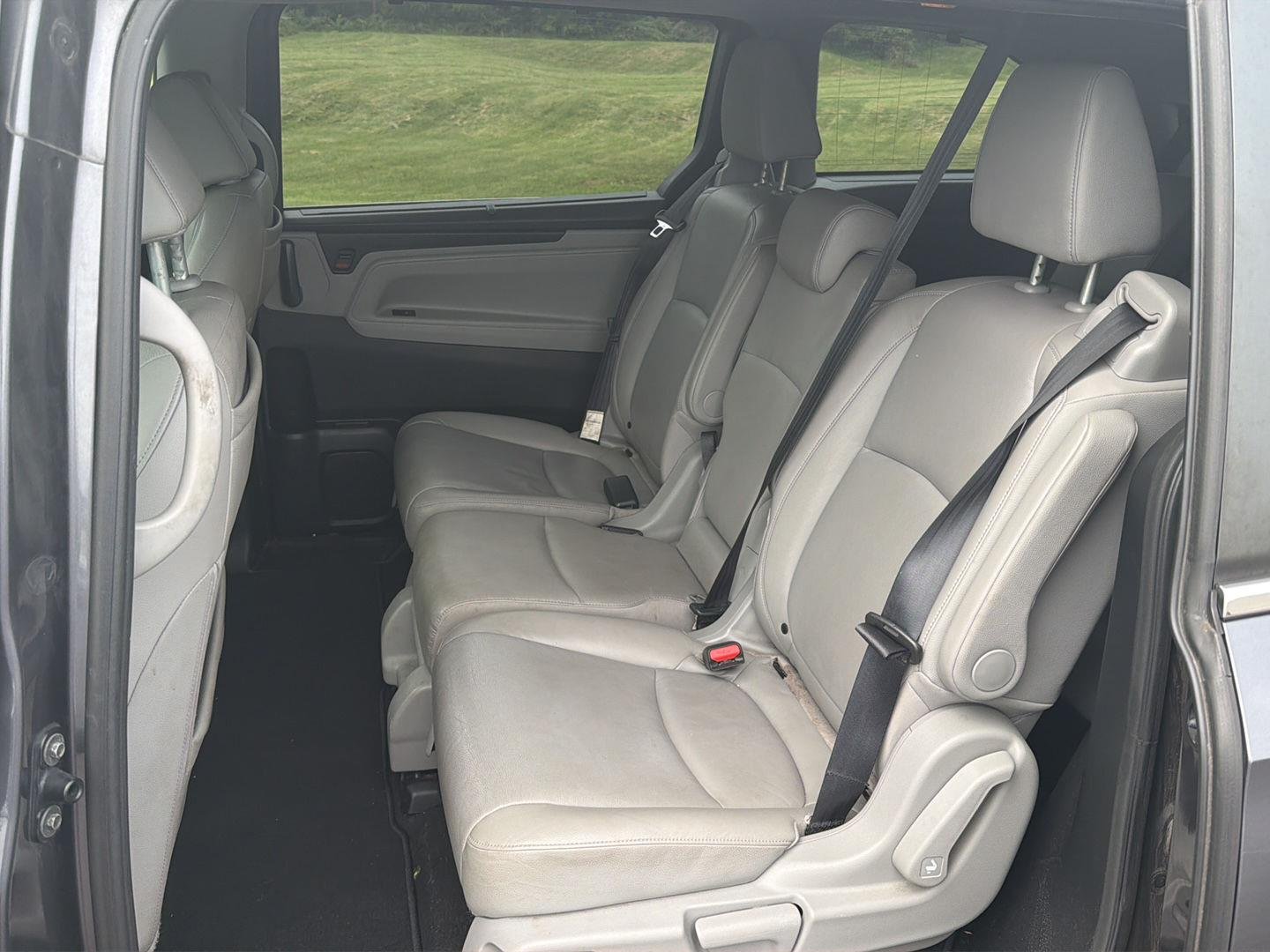 Used 2018 Modern Steel Metallic Honda EX-L image 14