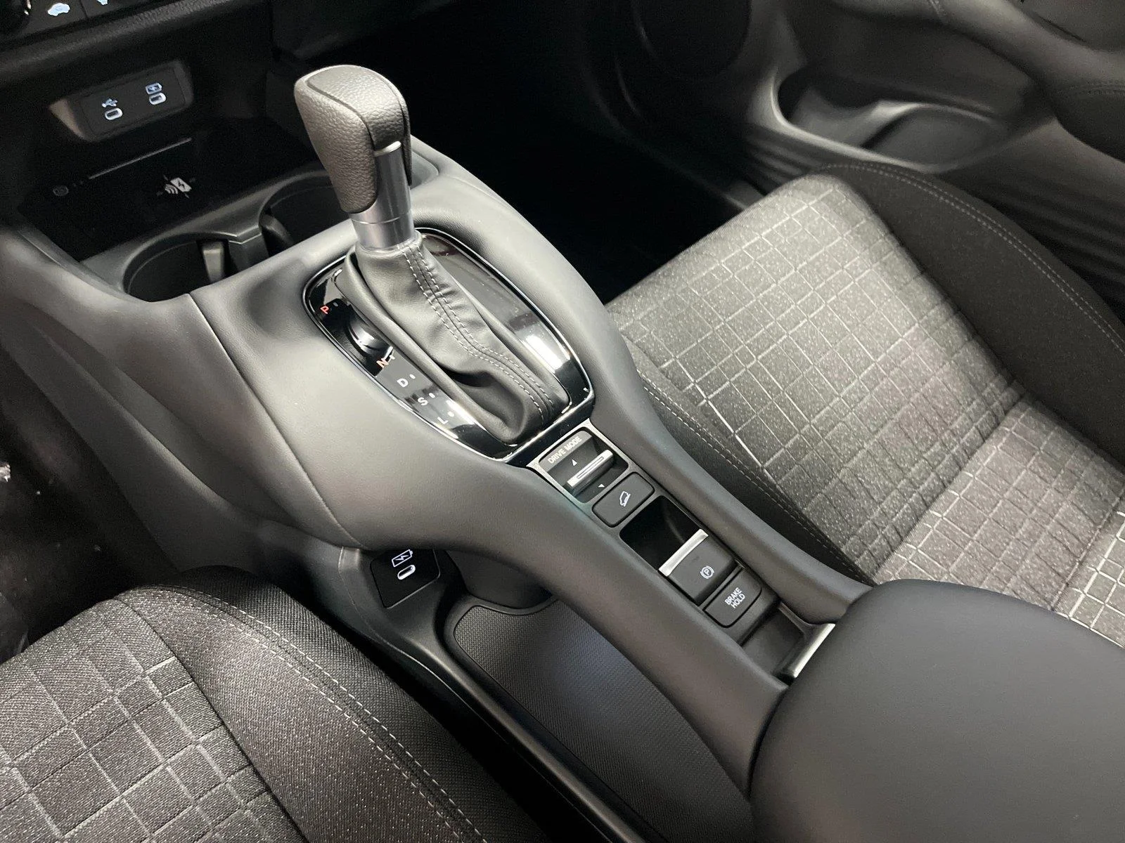 New 2027 Platinum White Pearl Honda LX image 14