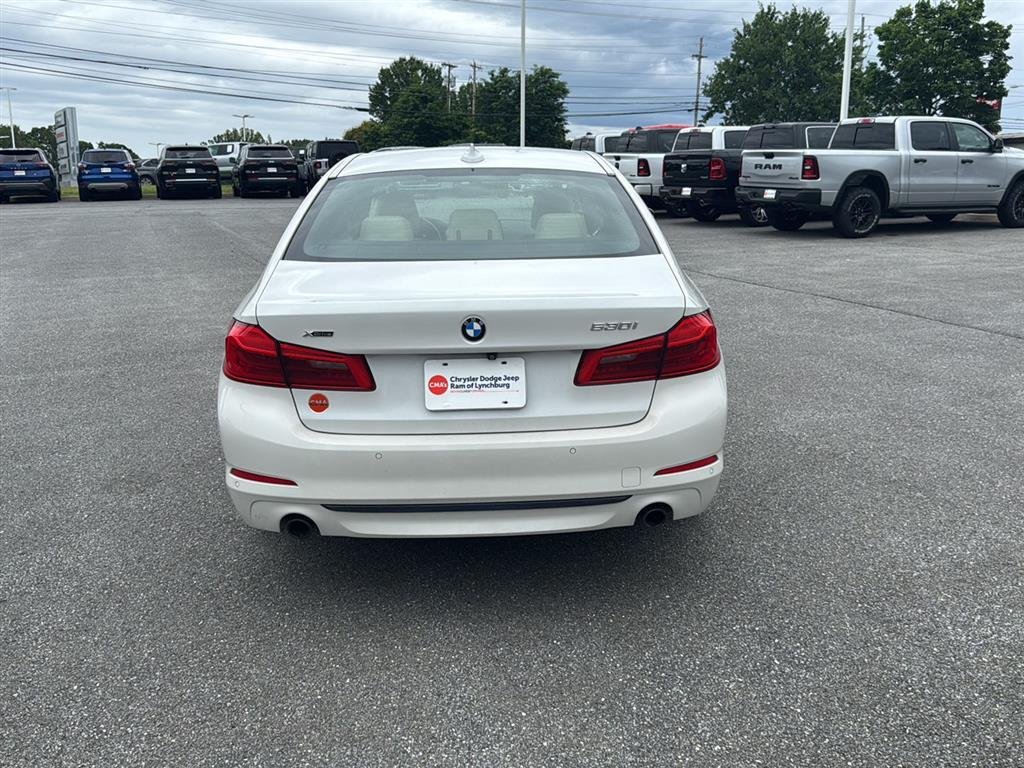Used 2020 Mineral White Metallic BMW 530i xDrive image 5