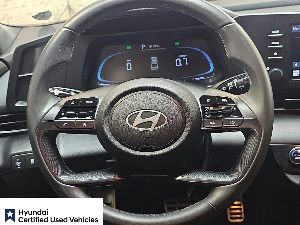 Certified Used 2025 Amazon Gray Hyundai SEL Sport image 17