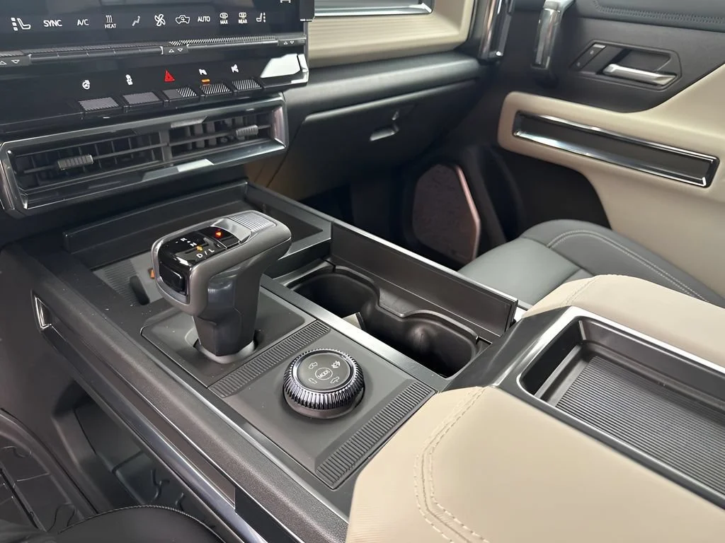 2026 GMC HUMMER EV 2X - Photo 38