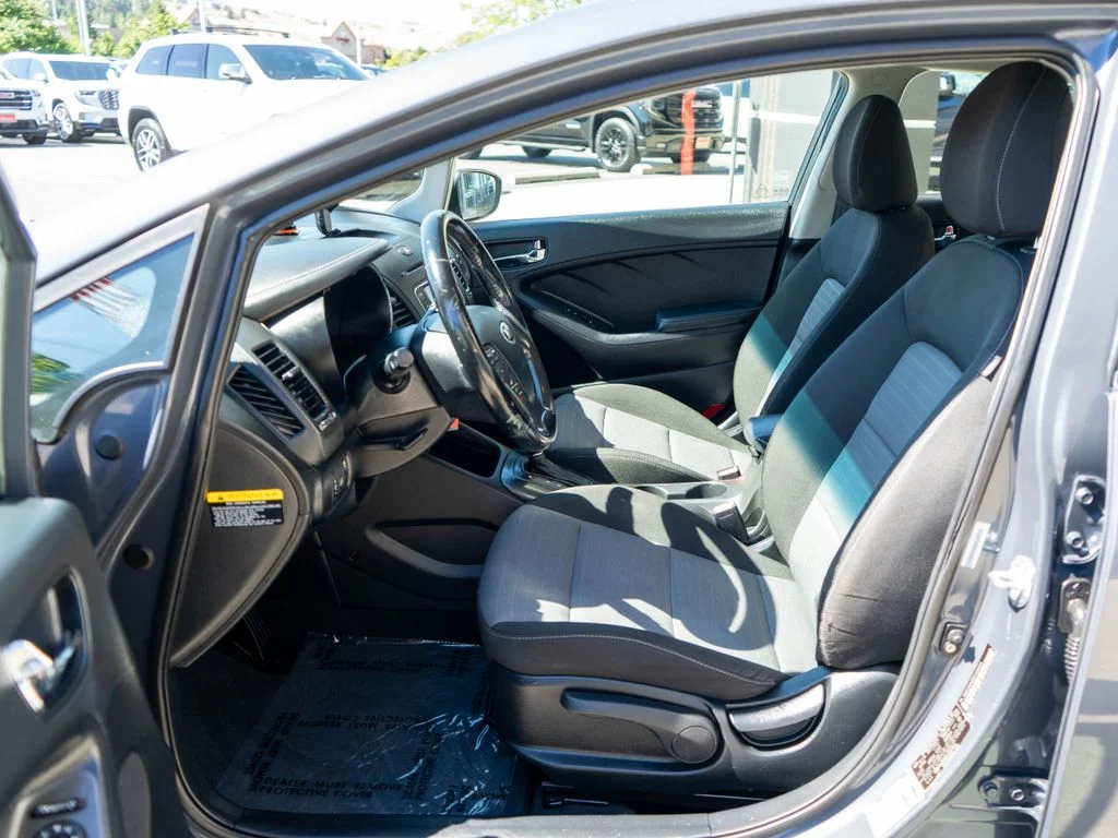 Used 2014 Blue Kia EX image 11