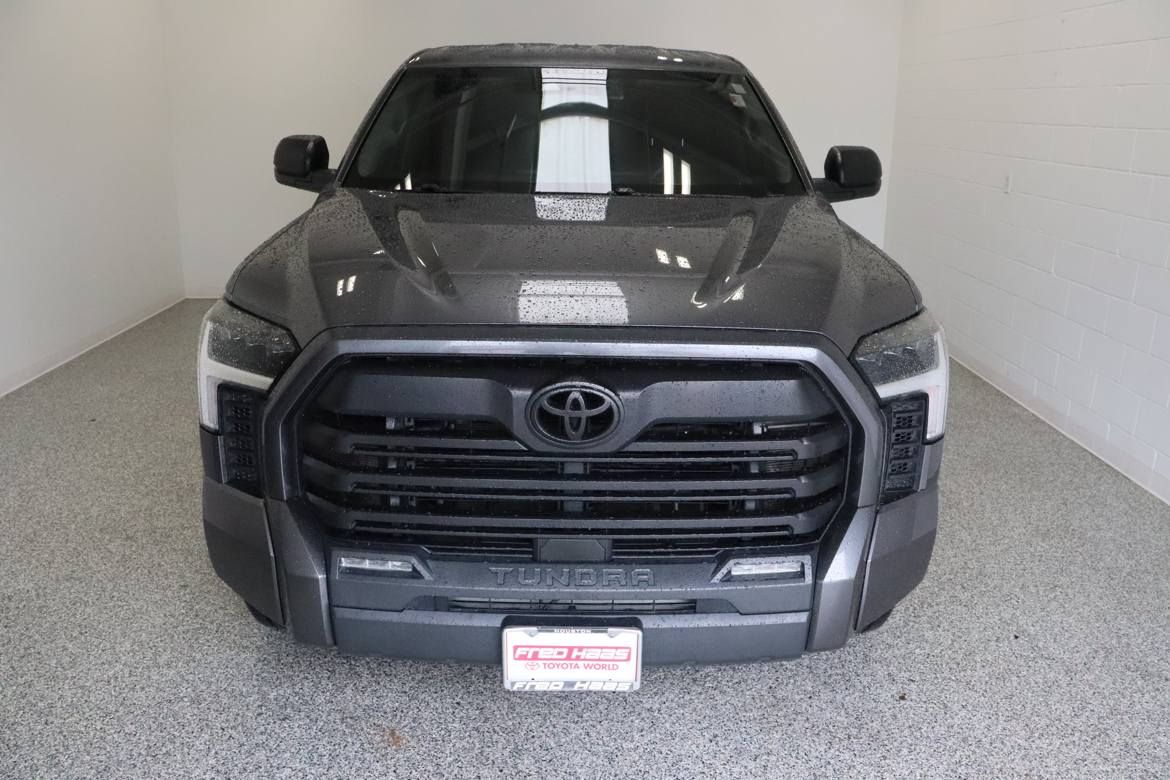 Used 2023 Magnetic Gray Metallic Toyota SR5 3.4T image 3