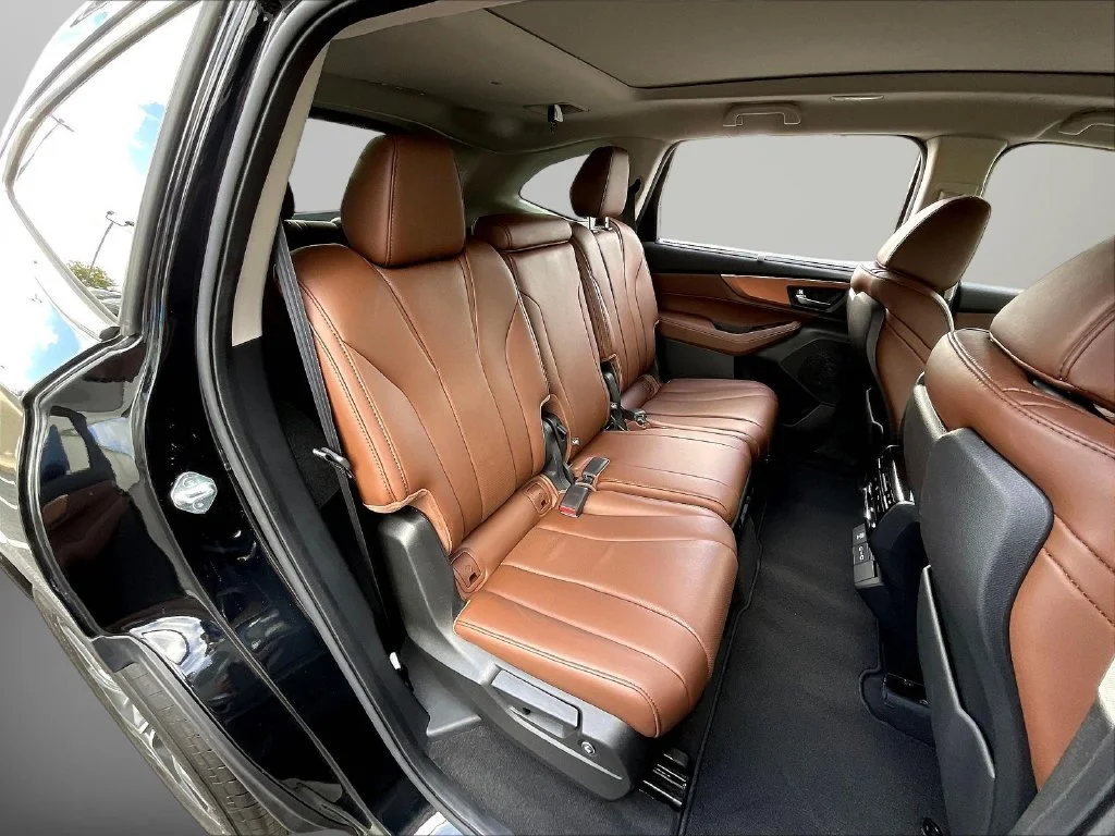 Used 2023 Black Acura Technology image 26