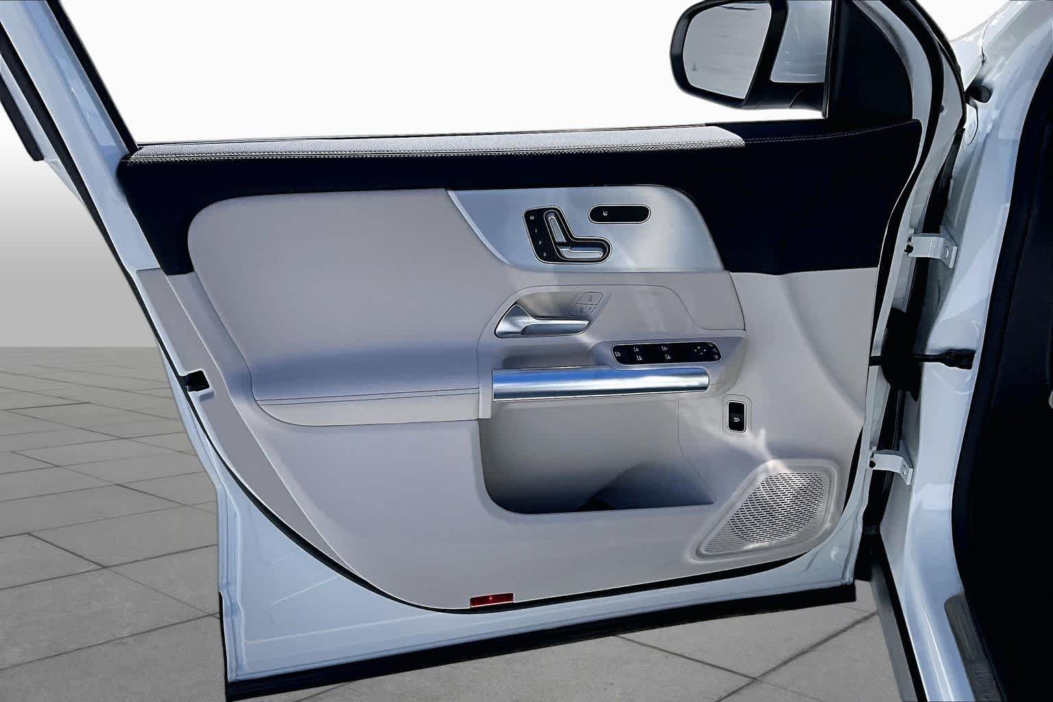 Used 2026 Polar White Mercedes-Benz GLA 250 image 21