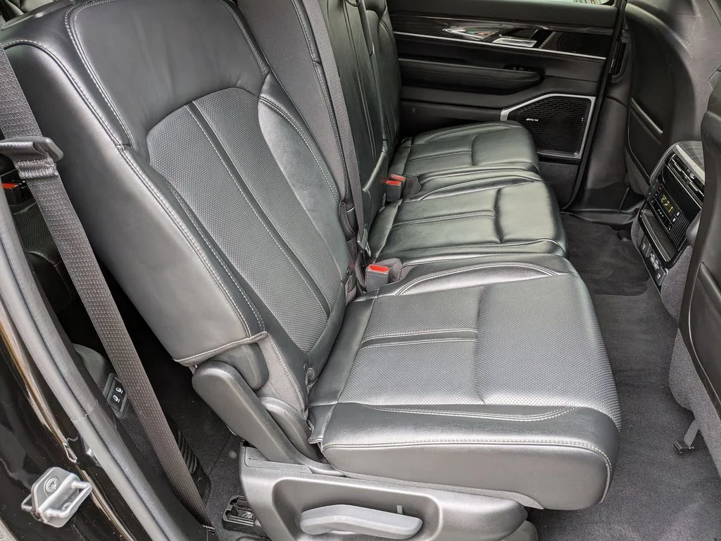 Used 2022 Black Jeep Series III image 26