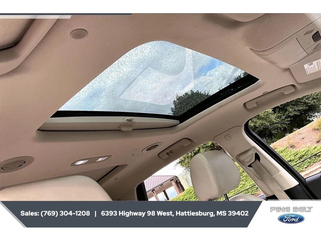 Used 2023 Ebony Twilight Metallic Buick Essence image 16