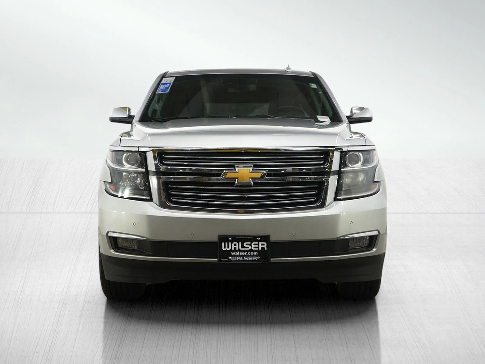 Used 2018 Silver Ice Metallic Chevrolet Premier image 8