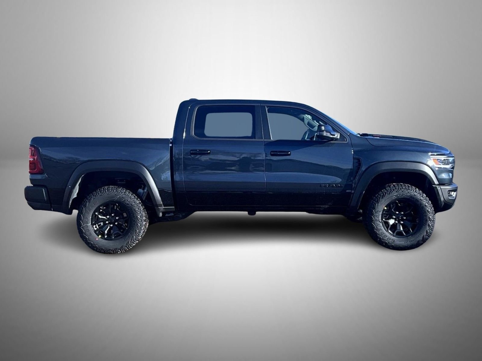 New 2026 Forged Blue Metallic Exterior Paint RAM RHO image 4