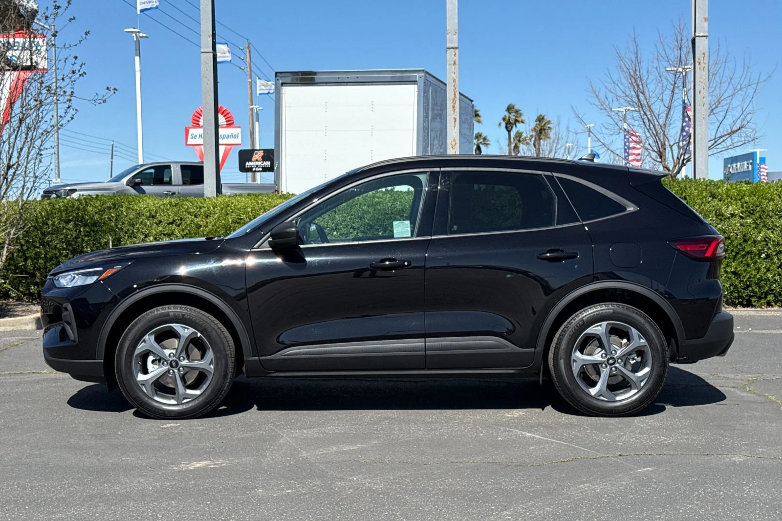 Used 2025 Black Metallic Ford ST-Line image 7
