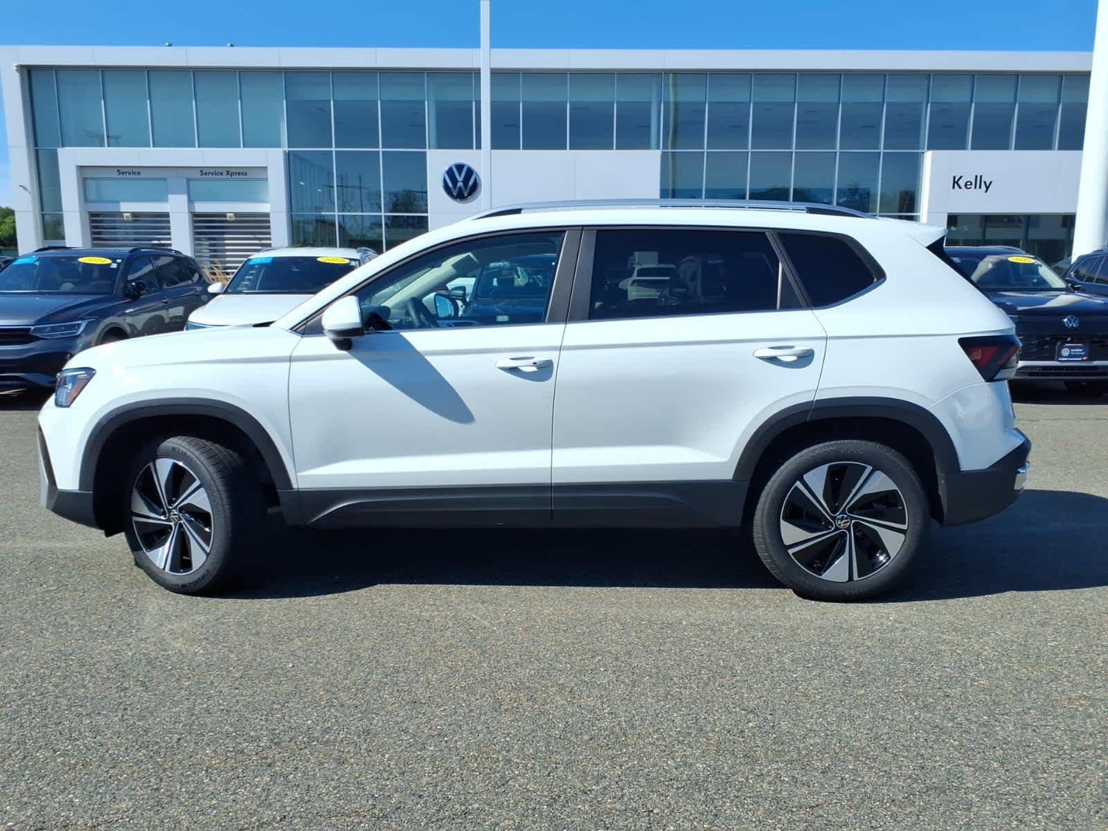 Certified Used 2025 Pure White Volkswagen SE image 8