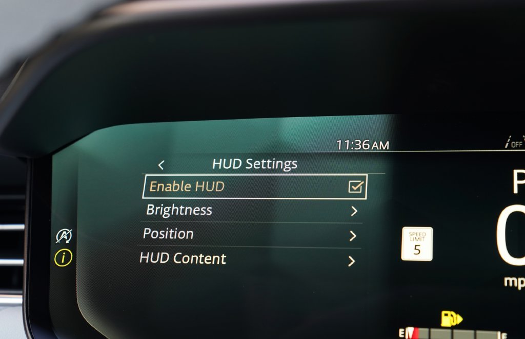 New 2027 British Racing Green Land Rover Dynamic SE image 17