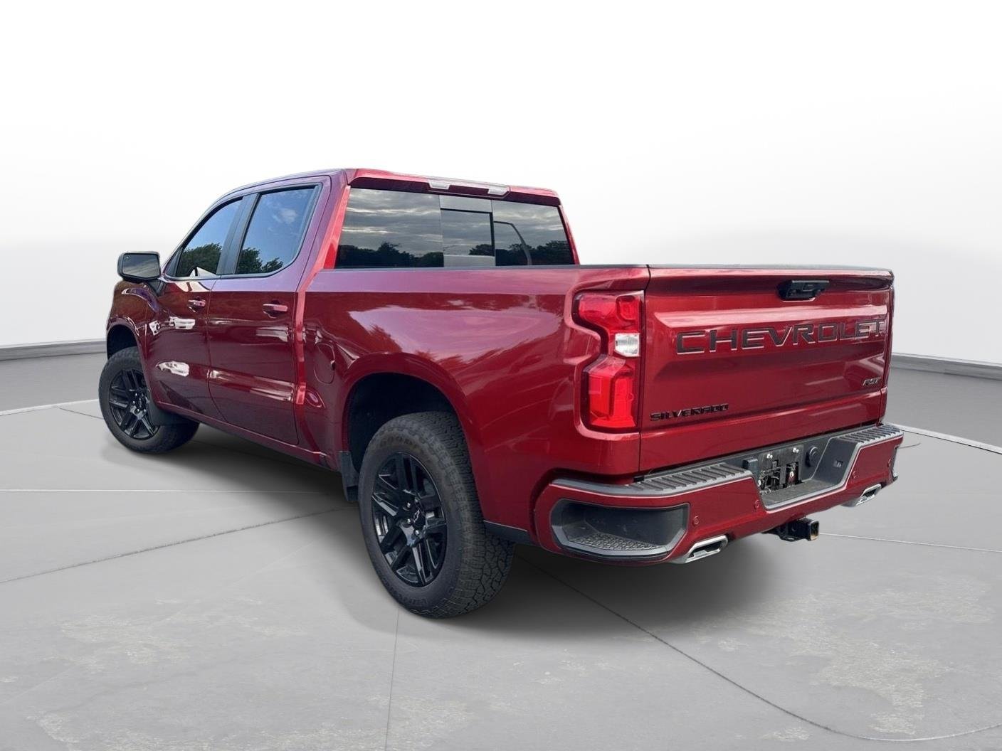 Used 2025 Radiant Red Tintcoat Chevrolet RST image 8