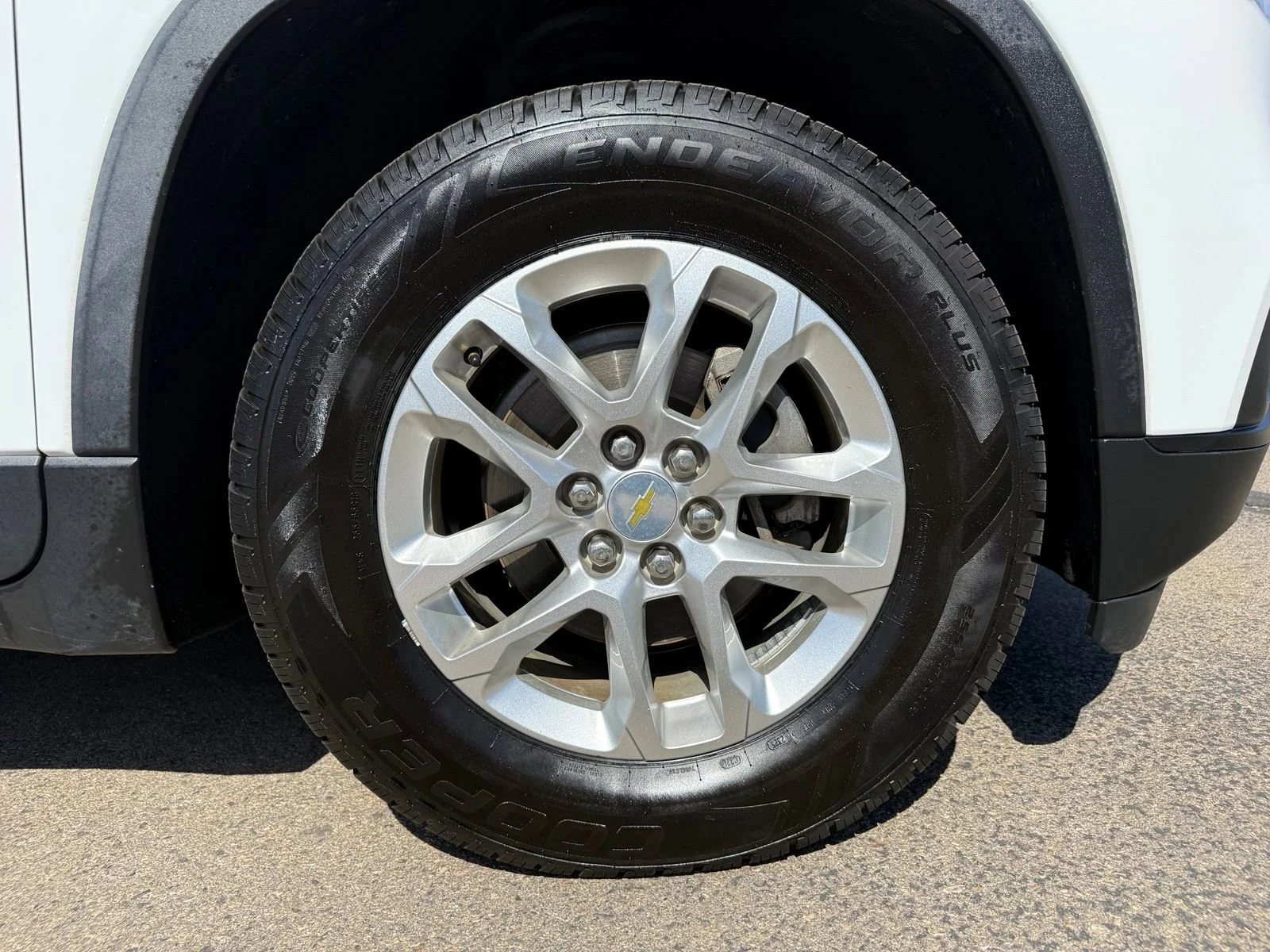 2020 Chevrolet Traverse LS - Photo 35