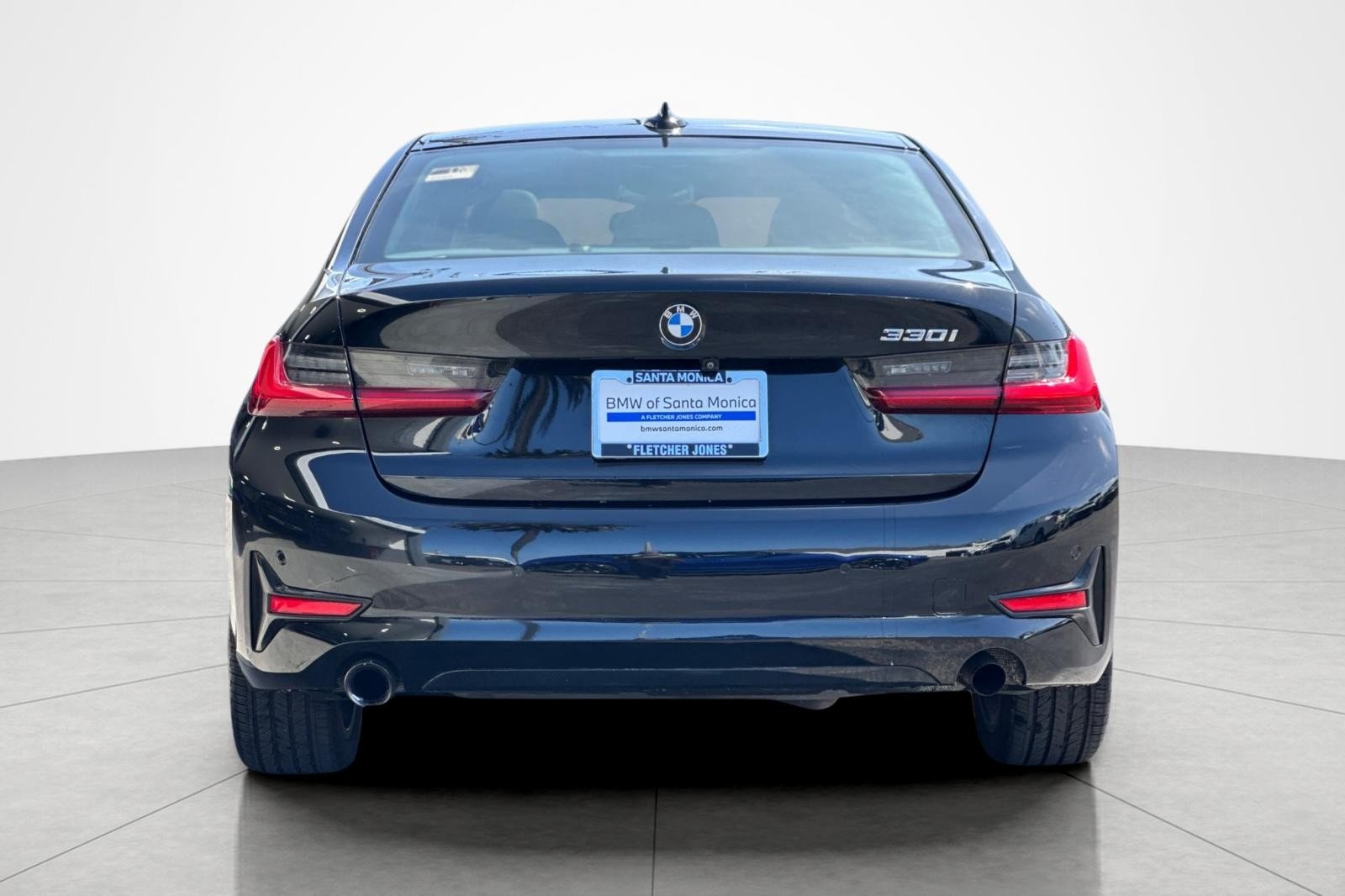 Used 2021 Jet Black BMW 330i image 4