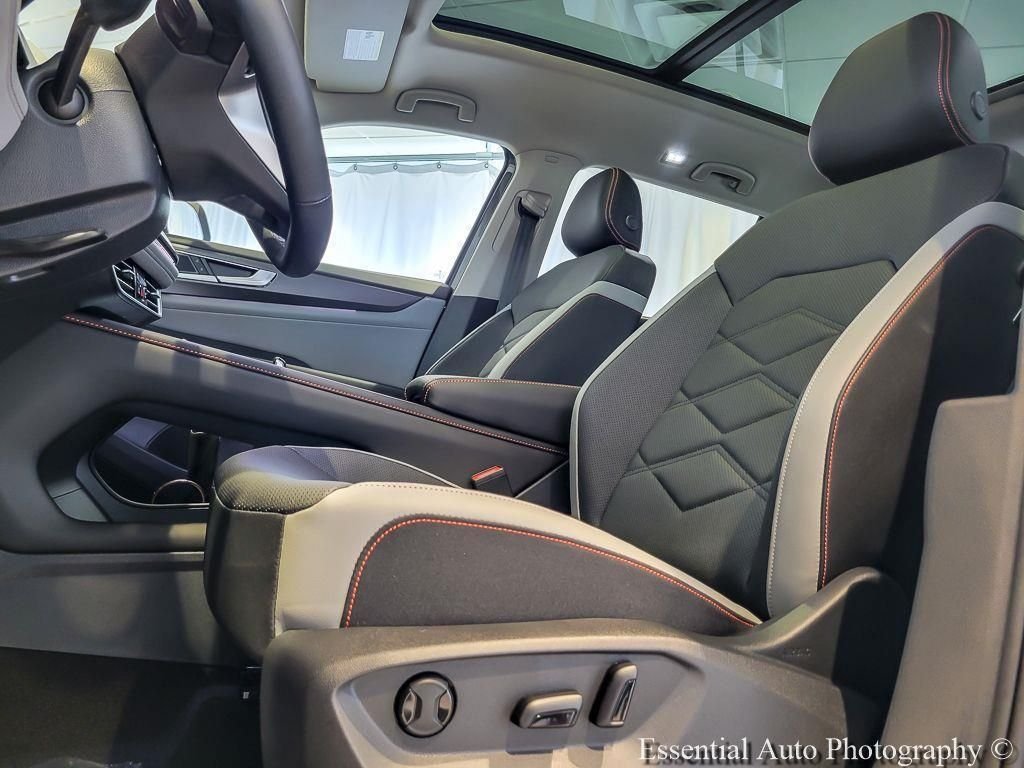 New 2026 Pure Gray Volkswagen 2.0T Peak Edition image 8